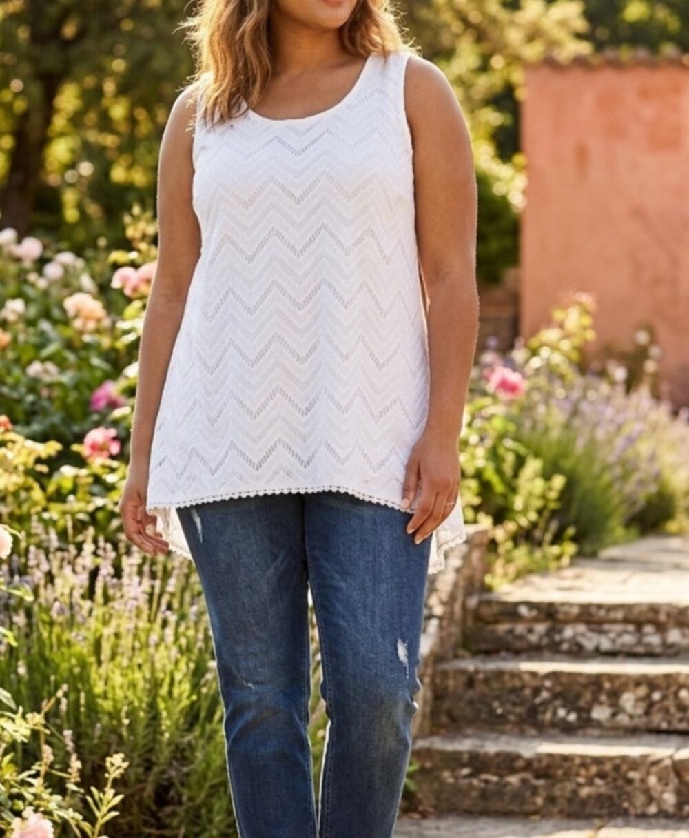 Rafaella White Chevron Lace Sleeveless Tunic Top Large EUC